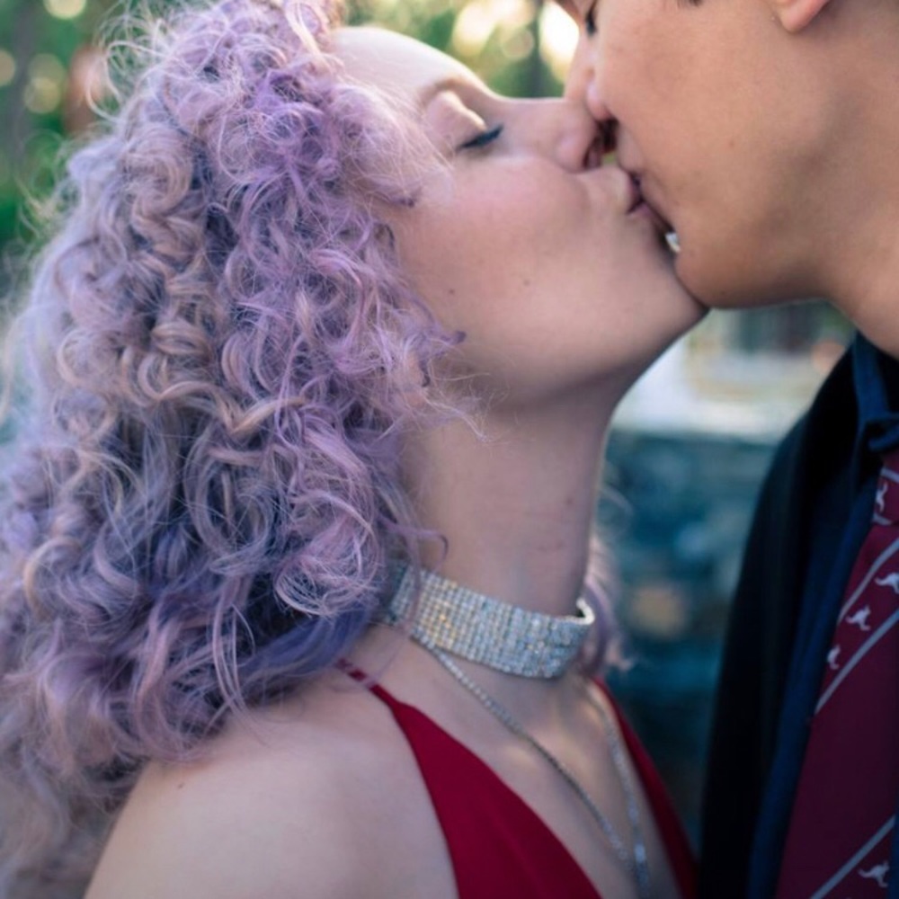 SOLD Forever21 bedazzled choker necklace